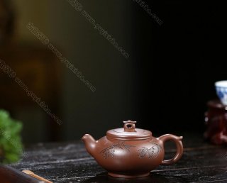 厚德載物 厚德載物