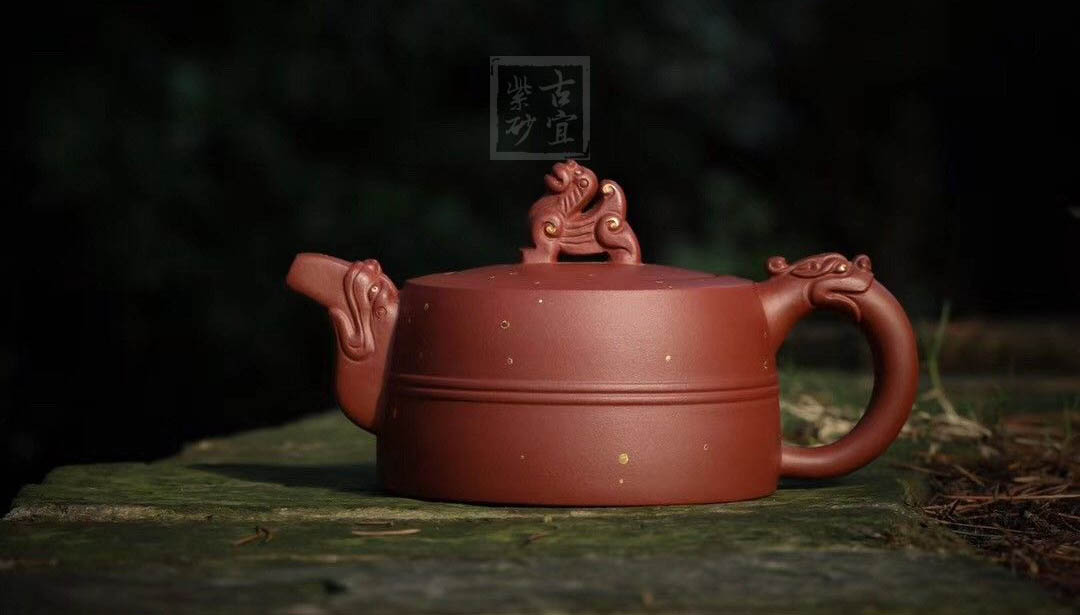 《金龍出?！芬伺d紫砂壺作品全手工底槽青